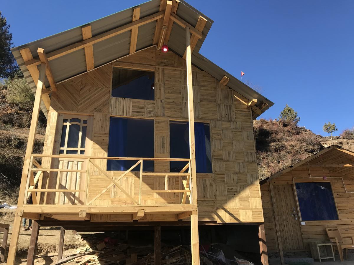 Blue Poppy Resorts Joshīmath Zewnętrze zdjęcie